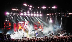 Linkin Park Honors Chester Bennington