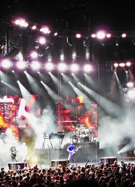 Linkin Park Honors Chester Bennington