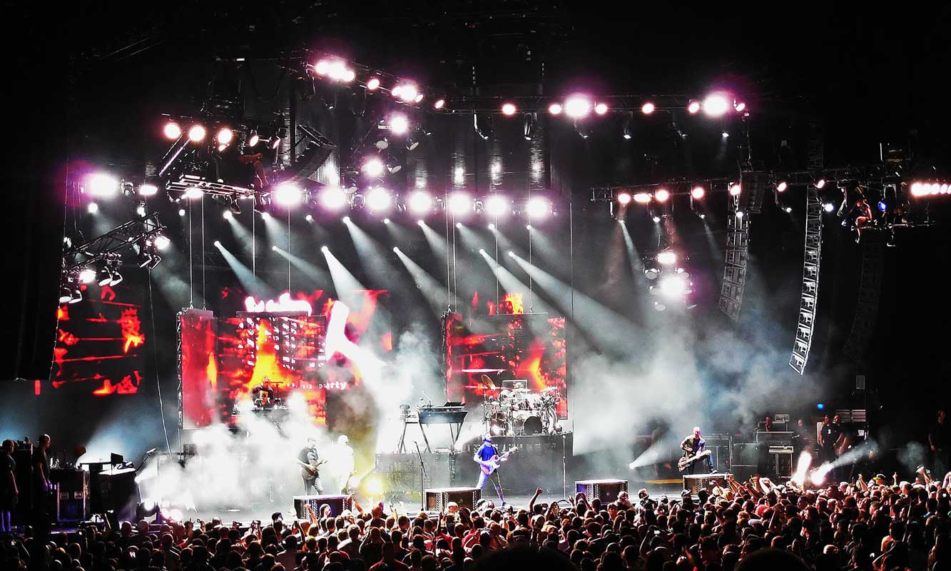 Linkin Park Honors Chester Bennington Linkin Park Honors Chester Bennington